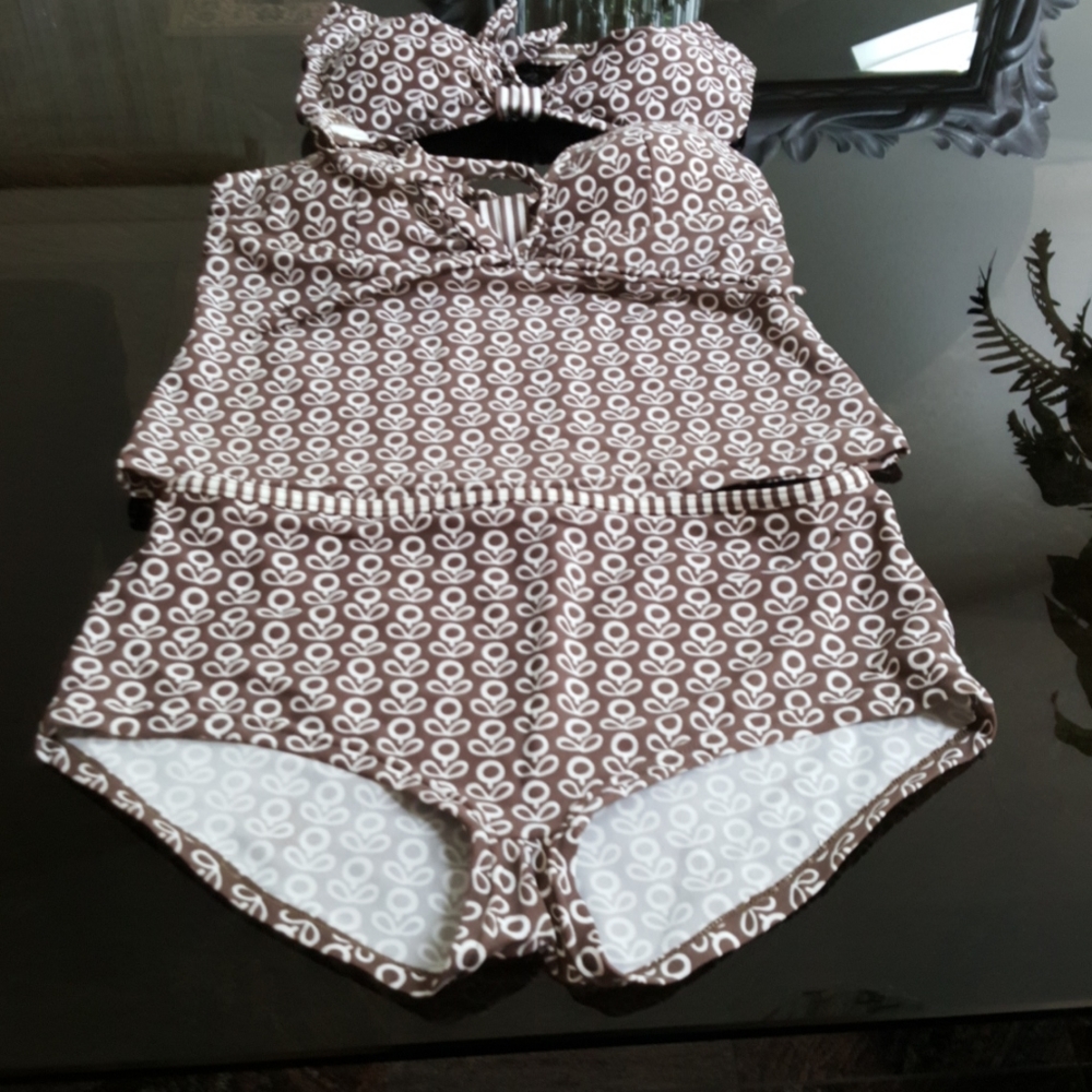3 piece Boden swimsuit size (M) 8 brown/white